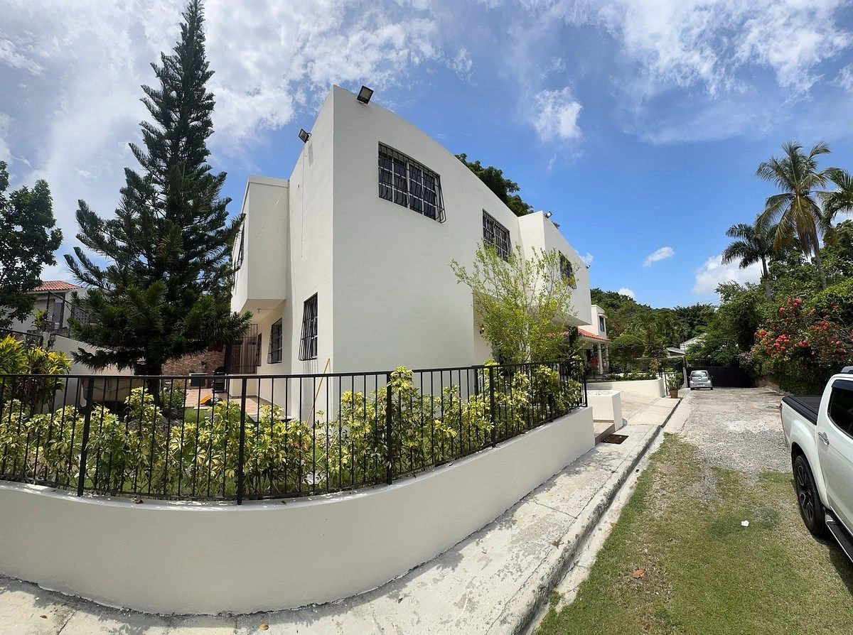Casa en Alquiler Cuesta Hermosa I